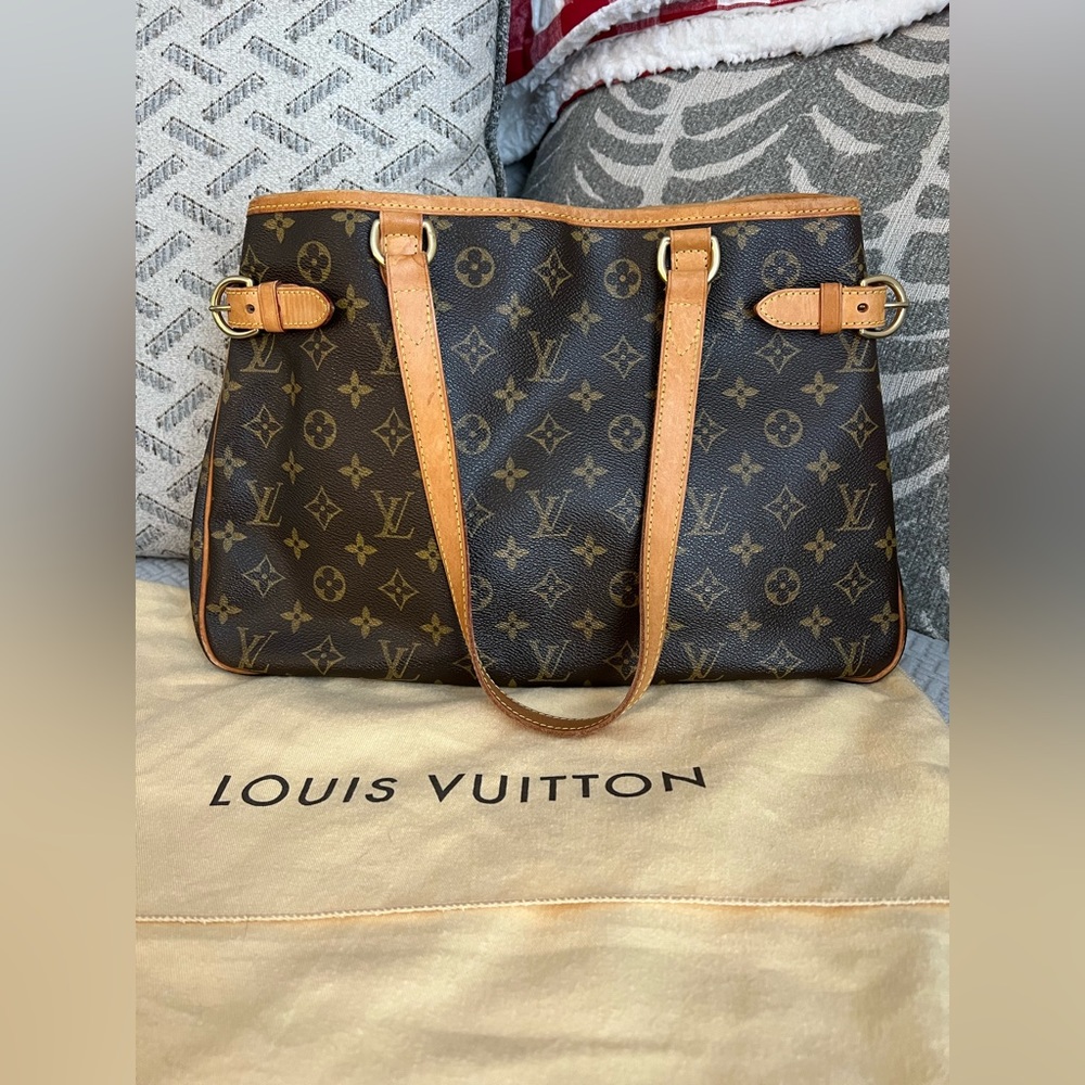 Authentic Louis Vuitton monogram batignolles horizontal